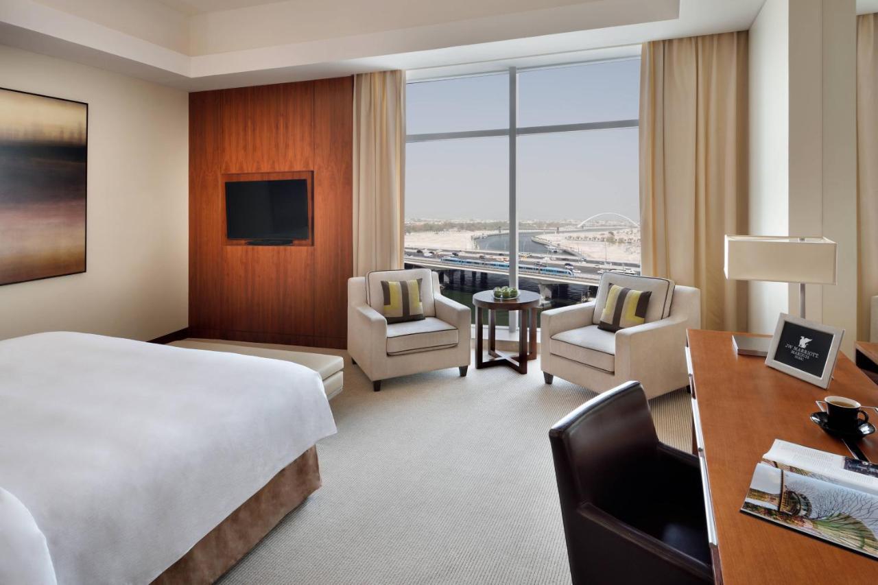 Jw Marriott Marquis Hotel Dubai Exterior foto A room at the hotel